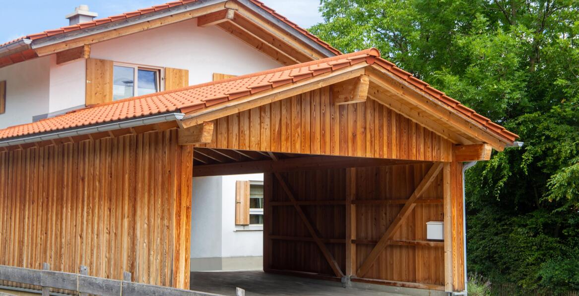 Czy wiata garażowa z montażem to opłacalna inwestycja?