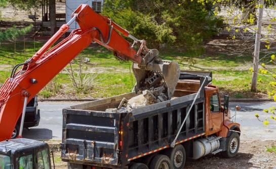 Jak przygotować się do efektywnego wywozu gruzu po zakończeniu prac rozbiórkowych?