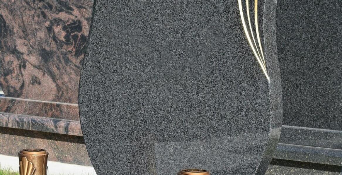 Nagrobek podwójny – kluczowe aspekty wyboru i projektowania