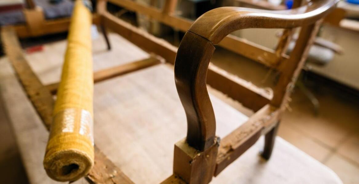 Najlepsze techniki renowacji mebli kuchennych