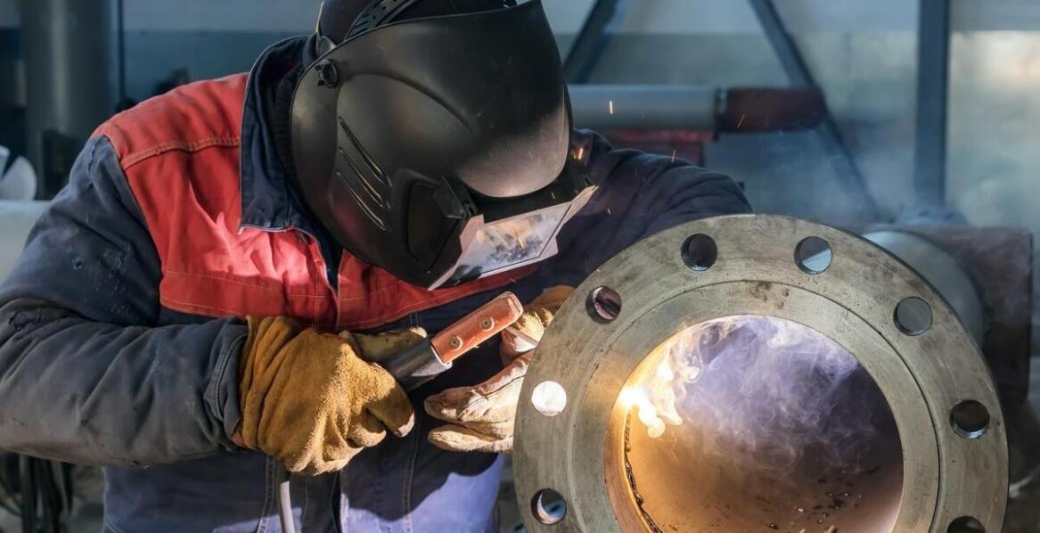 Spawanie orbitalne jako kluczowy element budowy nowoczesnych instalacji przemysłowych