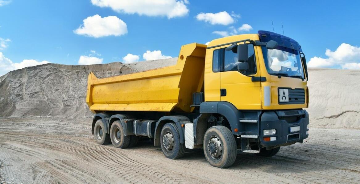 Jak szybko można oczekiwać przyjazdu pomocy drogowej w razie potrzeby?