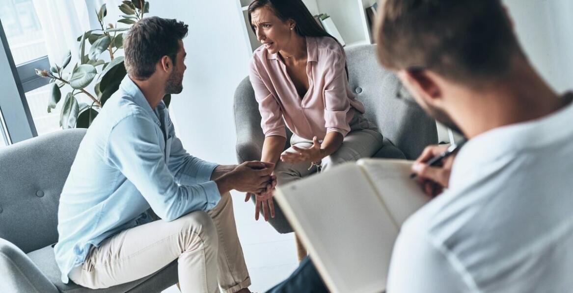 Jak terapia dla alkoholików przyczynia się do rozwoju osobistego pacjenta?