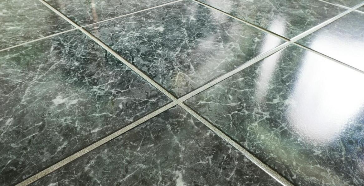 Jak żywice posadzkowe mogą poprawić higienę i łatwość utrzymania czystości podłóg?