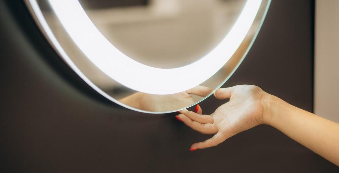 Zalety luster łazienkowych z diodami LED – co warto wiedzieć?
