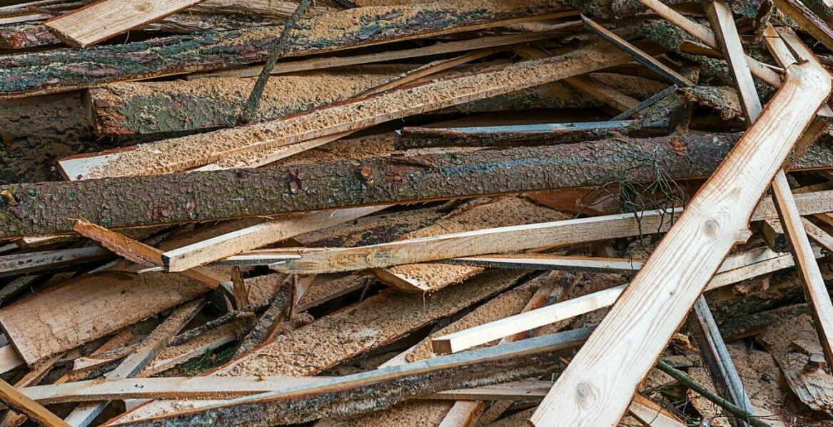 Jakie są wymagania jakościowe dla odpadów drzewnych w skupie?