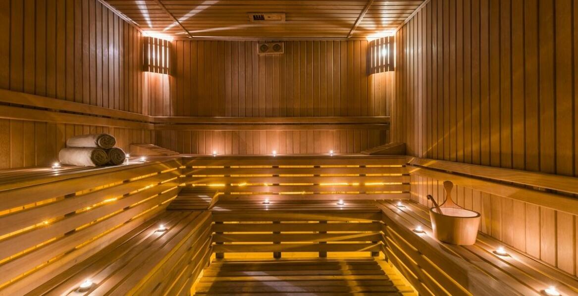 Jak zintegrować saunę IR z istniejącą infrastrukturą domu?