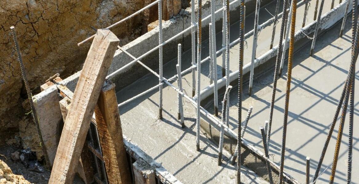 Znaczenie stałej kontroli jakości w produkcji piwnic grobowych