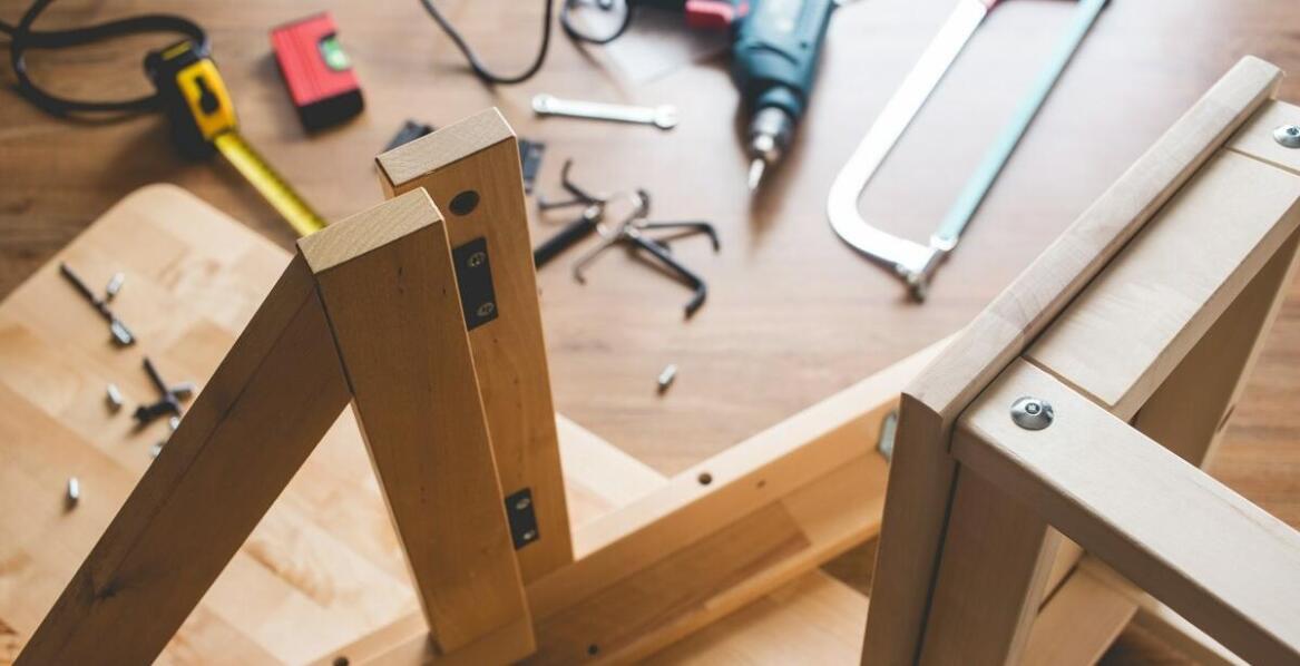 Znaczenie precyzyjnych ustawień w pracy z obrabiarkami do drewna