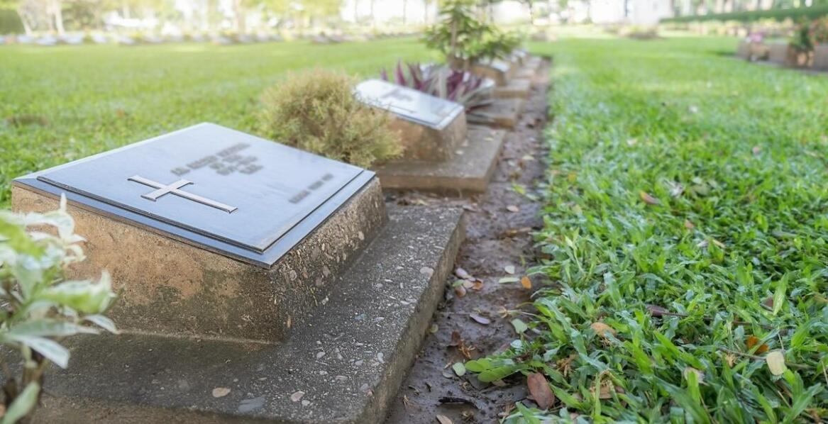 Personalizacja ramek na zdjęcia nagrobkowe – możliwości i inspiracje