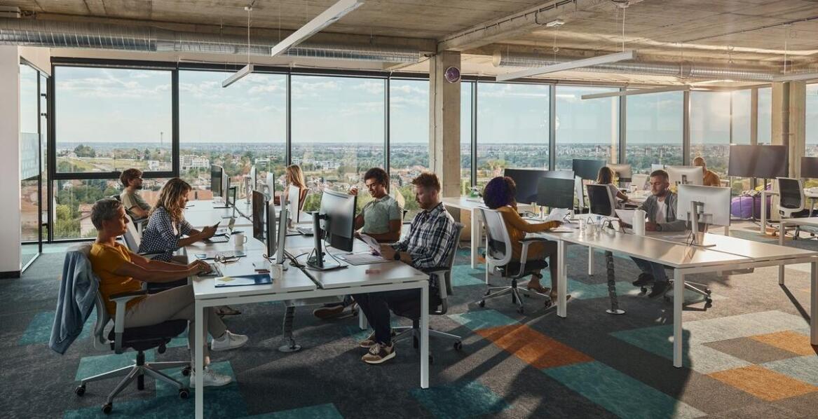 Oczyszczacz powietrza przemysłowy a ergonomia pracy – jakie są korzyści dla pracowników?