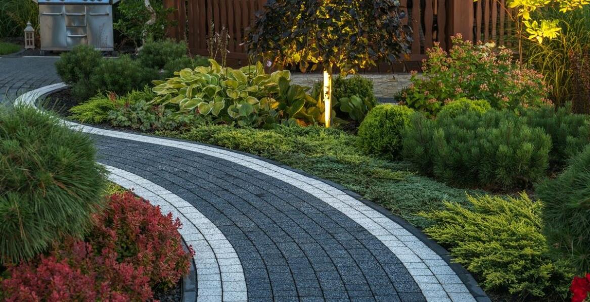 Estetyka i trwałość – dlaczego warto inwestować w kamień ozdobny?