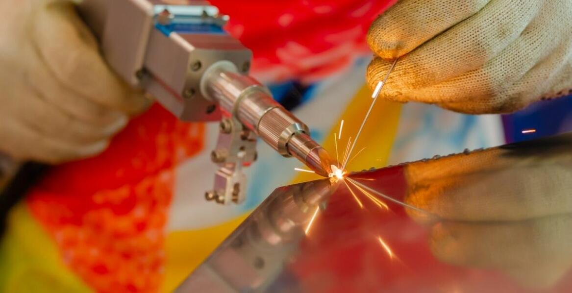 Innowacyjne podejście do napraw dzięki technologii laserowej