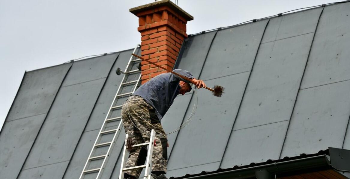 Co warto wiedzieć o procesie szlamowania kominów w Pomiechówku?