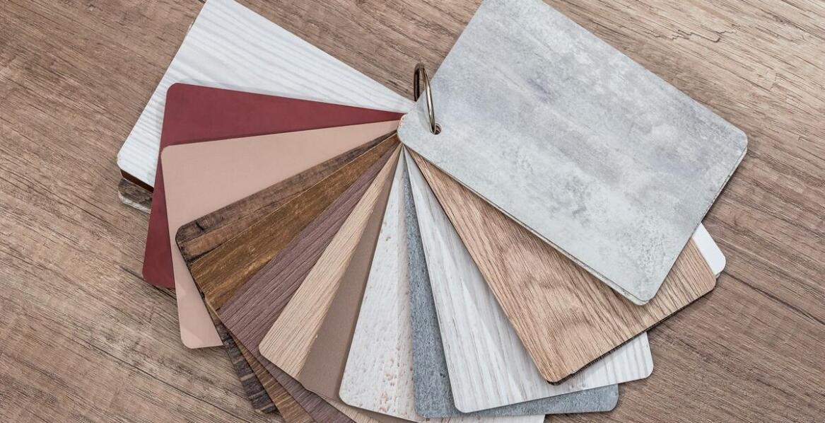 Folie na meble a ich zastosowanie w ochronie przed plamami i zabrudzeniami