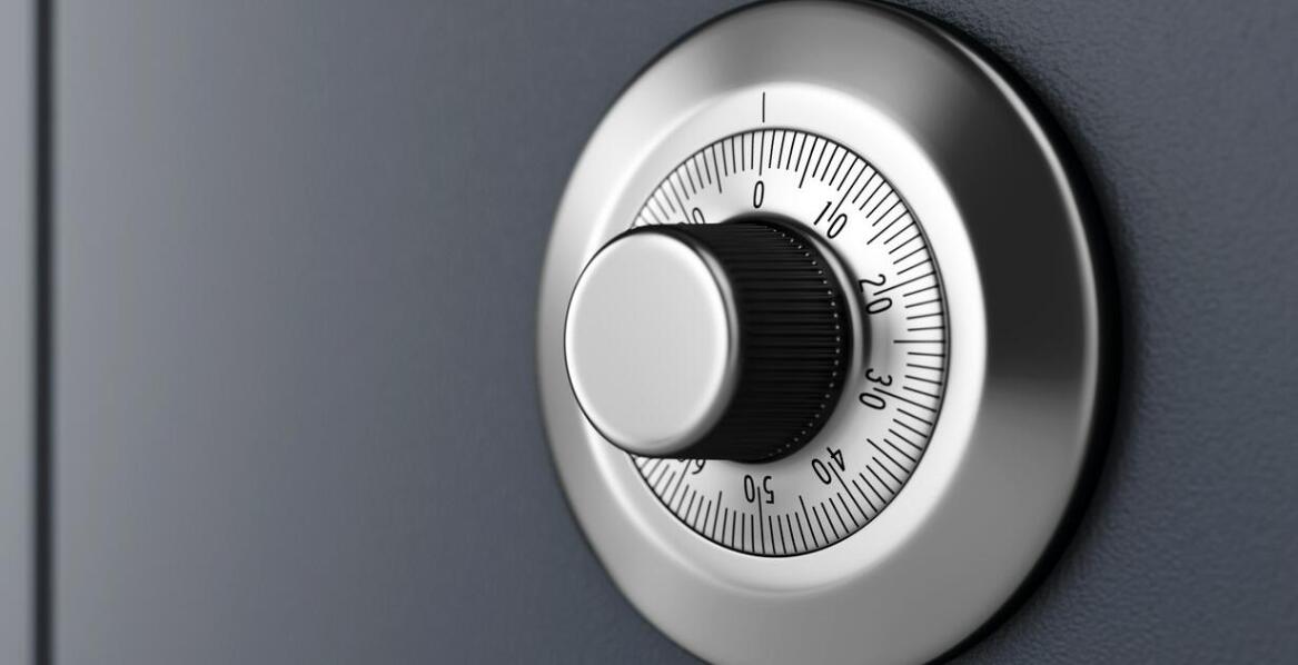 Bezpieczeństwo bagażu: Zamki szyfrowe w średnich walizkach podróżnych