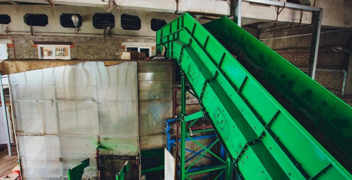 Jak przemysłowy serwis olejowy może przyczynić się do redukcji odpadów petrochemicznych?