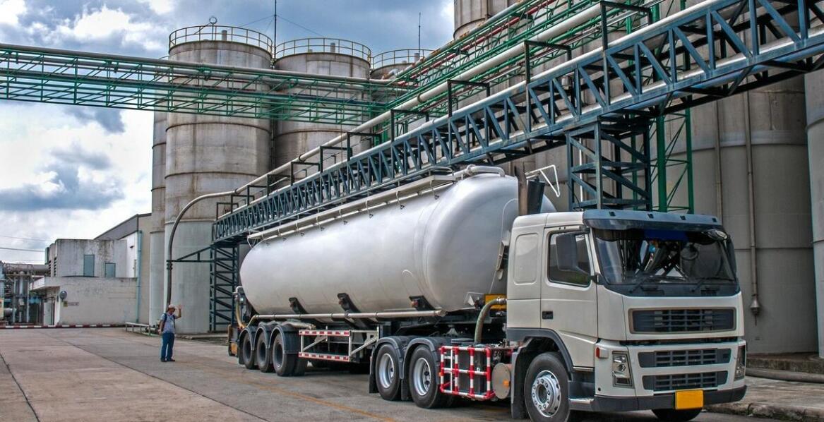 What are the key features of diesel tanks available for sale?