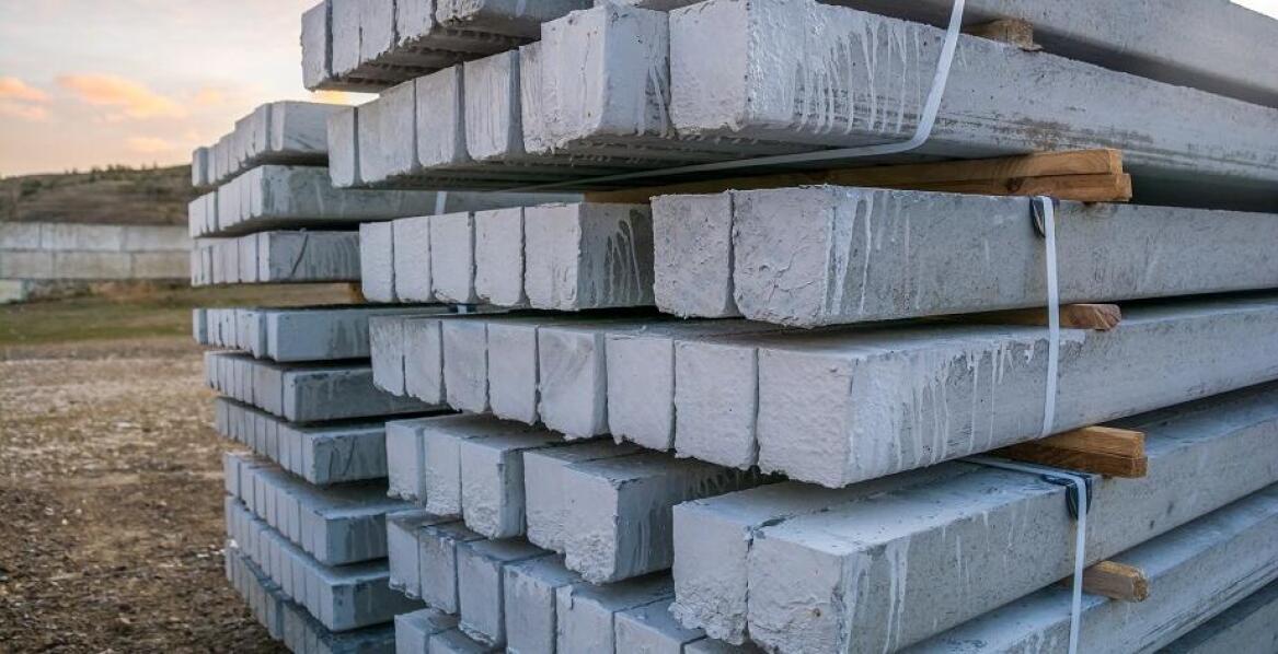 Jakie korzyści płyną z używania prefabrykowanych fundamentów palowych?