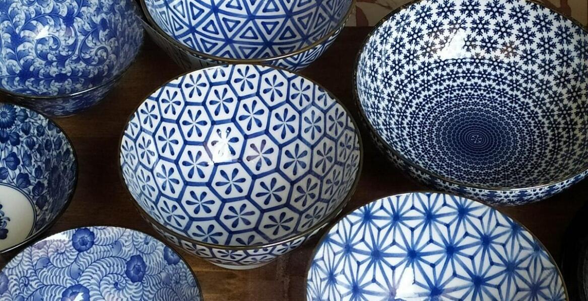 Porcelanowe cukiernice w stylu vintage – powrót do klasyki