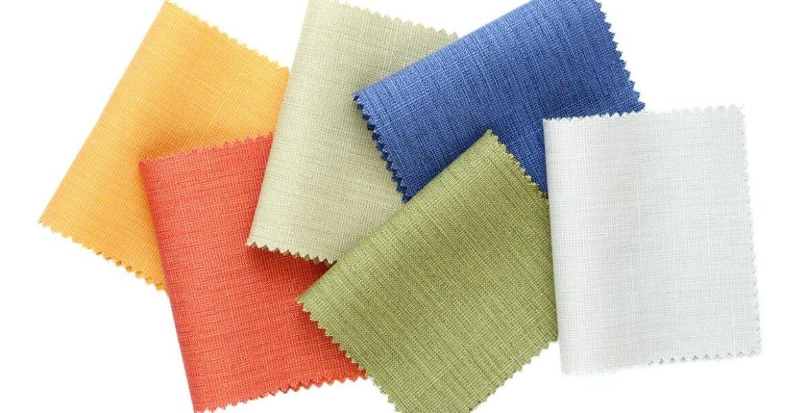 Różnorodność materiałów w produkcji rolet – jakie są dostępne opcje?