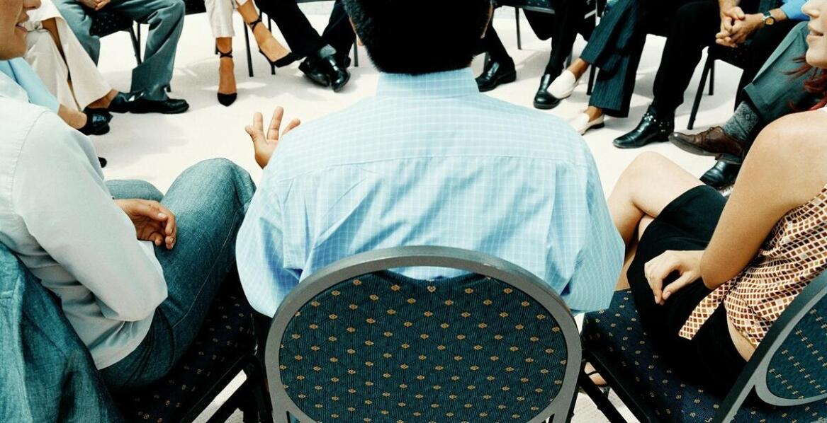 Jakie umiejętności powinien posiadać pracownik ochrony obsługujący osiedla mieszkaniowe?