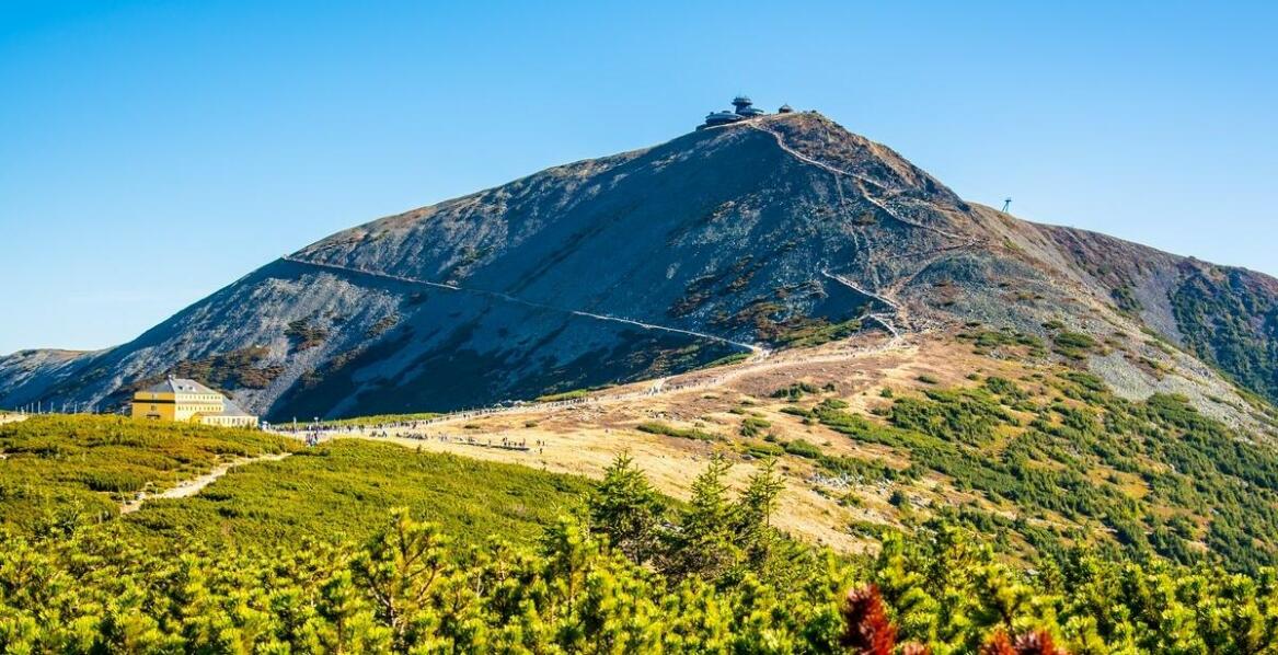 Komfortowe noclegi w Apartamentach Nad Lipami – relaks po dniu pełnym przygód