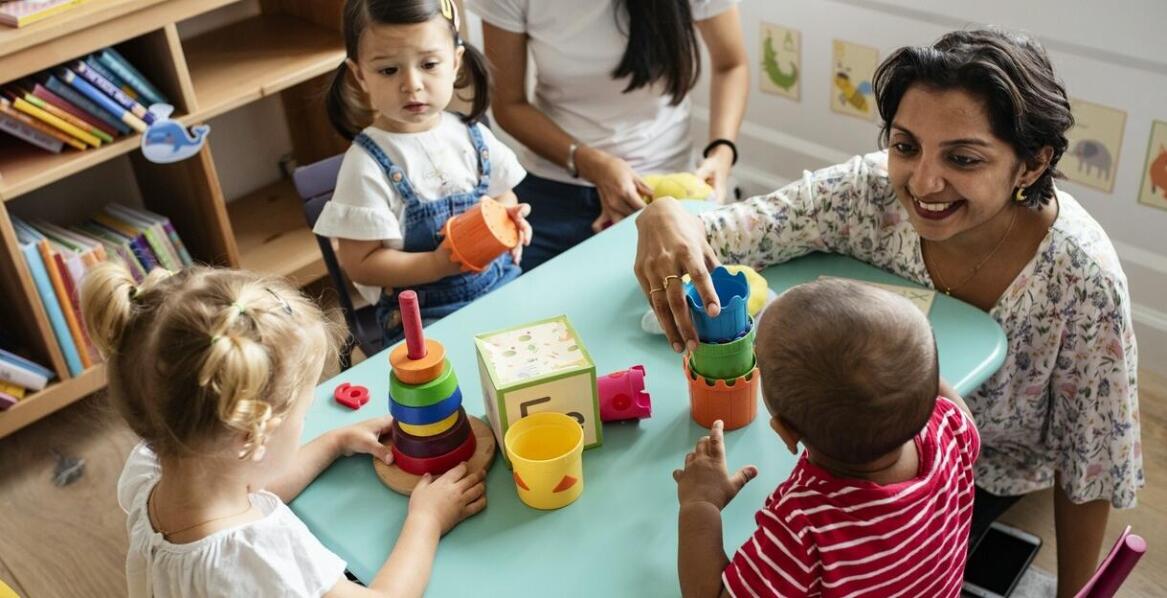 Jak przedszkole niepubliczne w Rybniku wprowadza język angielski do codziennych zajęć?
