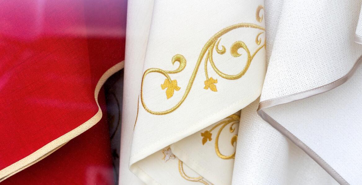 What are the Key Features of Well-Made Liturgical Vestments?