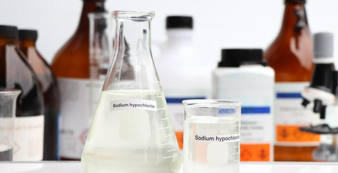 Jakie standardy muszą spełniać urządzenia do pomiaru zasolenia wody?