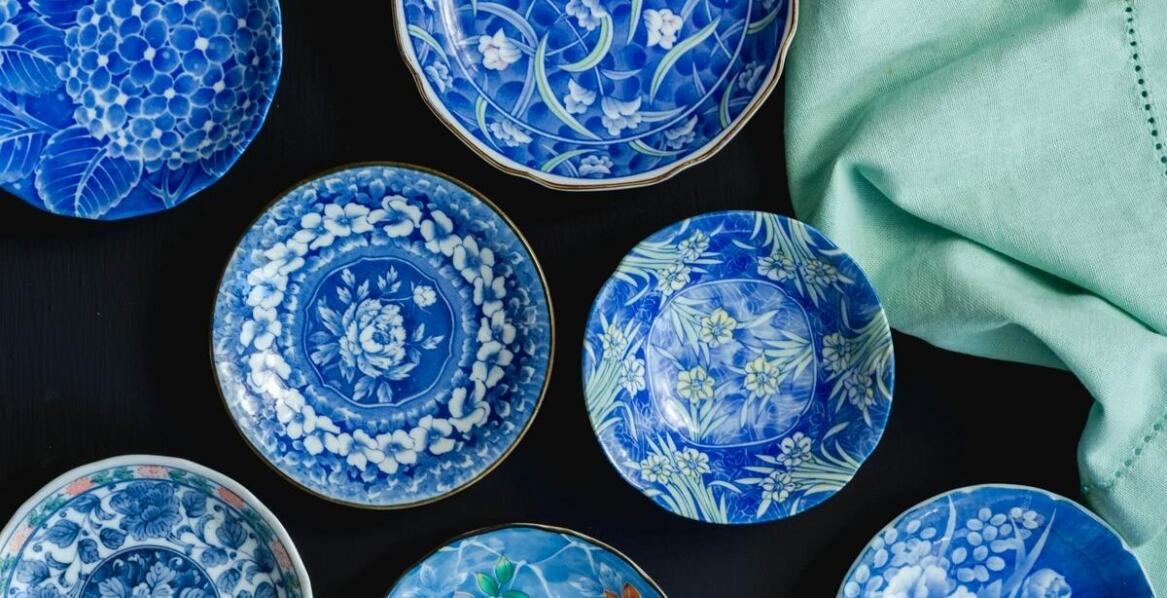 Porcelana bolesławiecka jako element dekoracyjny w nowoczesnym wnętrzu
