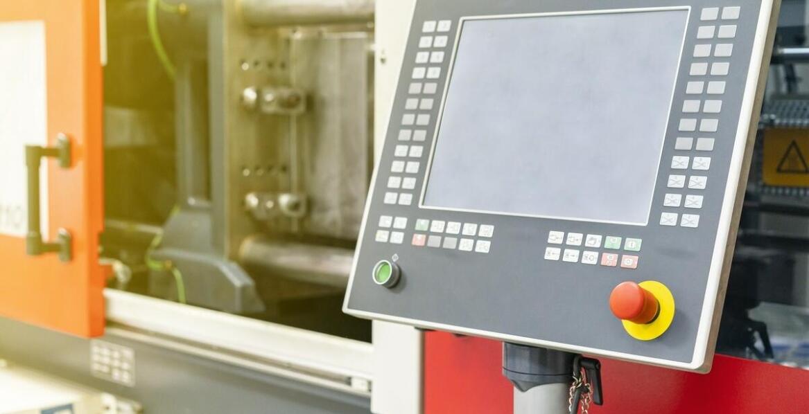 Wpływ materiału na trwałość pojemników warsztatowych z tworzyw sztucznych