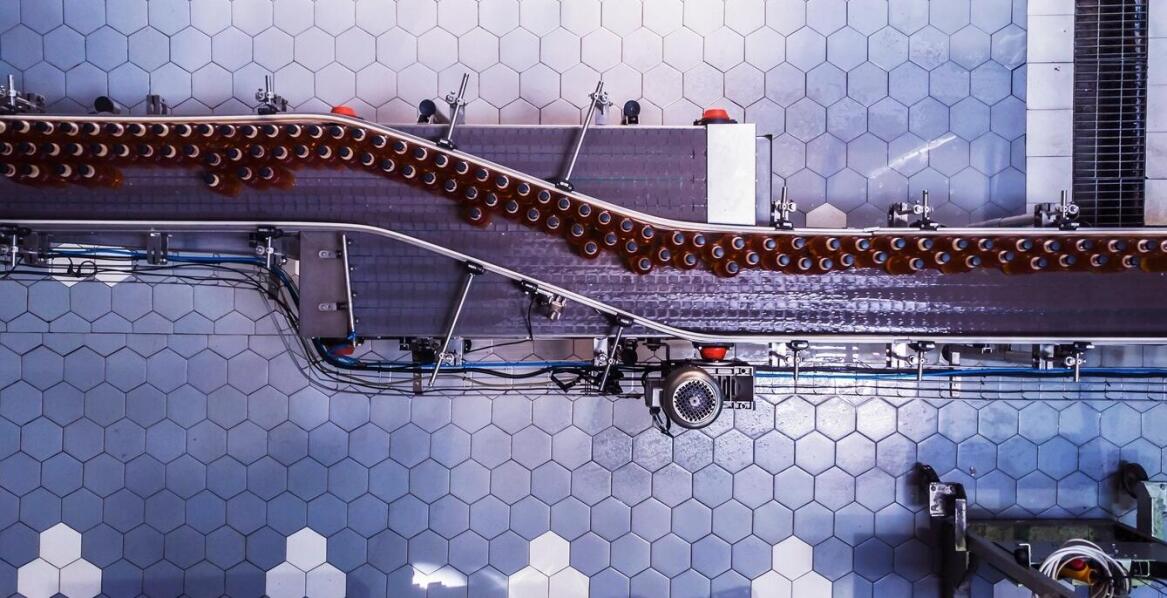 Jakie cechy powinny mieć maszyny do masarni, aby zapewnić trwałość sprzętu?