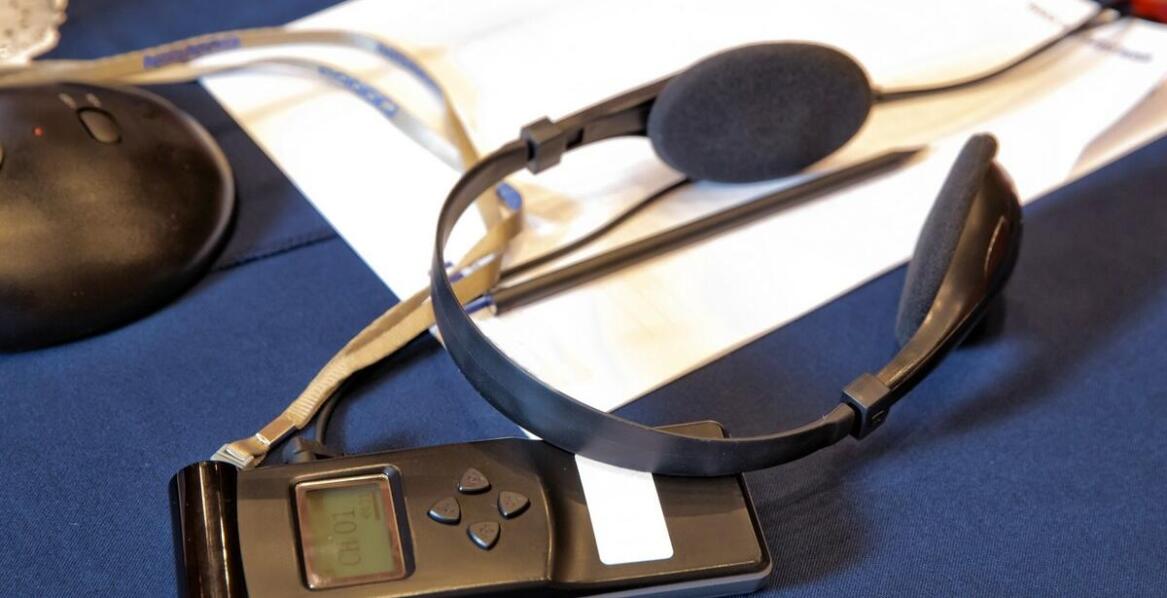 Dlaczego precyzja i szybkość są kluczowe w tłumaczeniach symultanicznych?