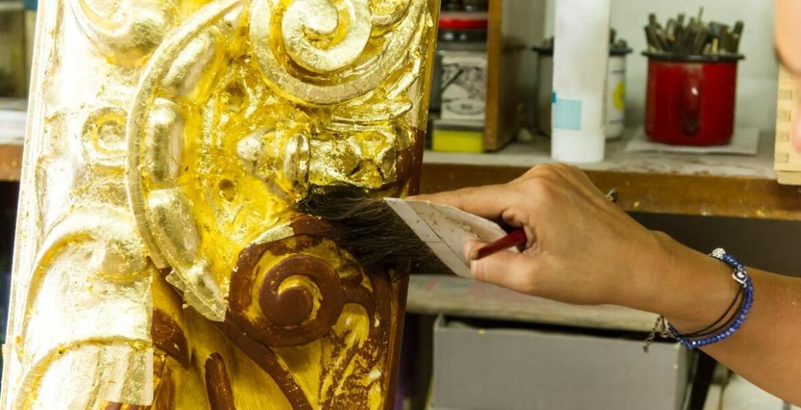 Porównanie lakierów lamperyjnych – co wyróżnia najlepsze produkty?