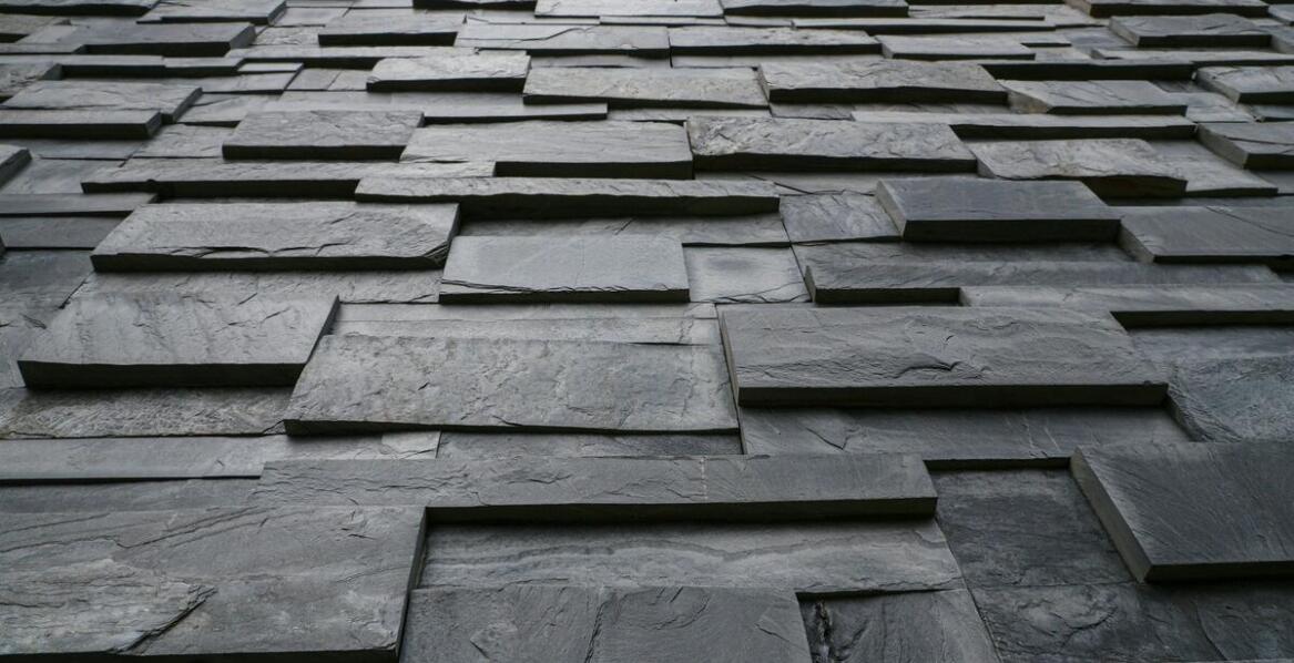 Odporność blach trapezowych na warunki atmosferyczne - przewodnik dla inwestor