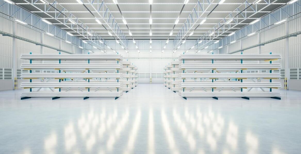 Jak montaż regałów paletowych wpływa na procesy logistyczne?