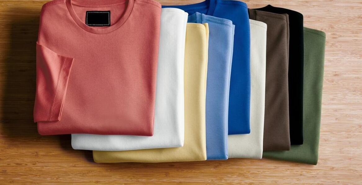 Przewodnik po damskiej odzieży premium dostępnej online