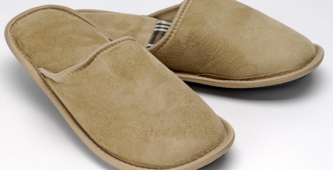 Zalety klapek męskich profilowanych dla zdrowia stóp