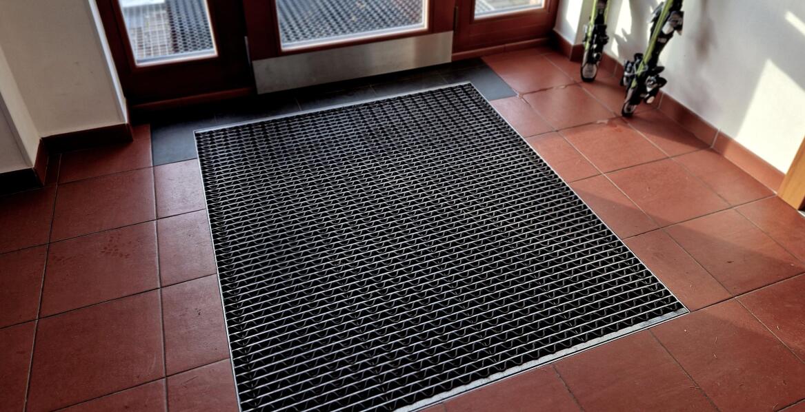 What are the Benefits of Purchasing Durable Building Entrance Doormats?