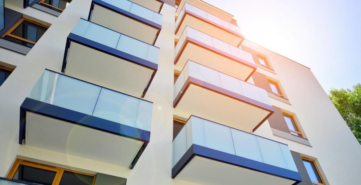 Najlepsze materiały do izolacji balkonów w miejskiej zabudowie