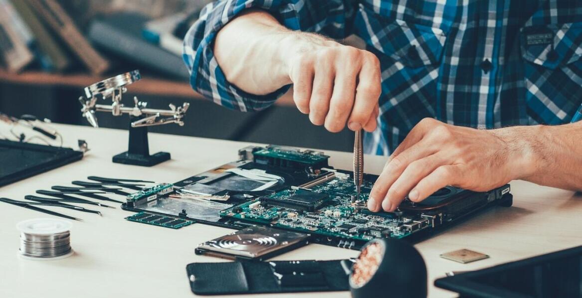 Wpływ bezpłatnych testów urządzeń na decyzje zakupowe firm