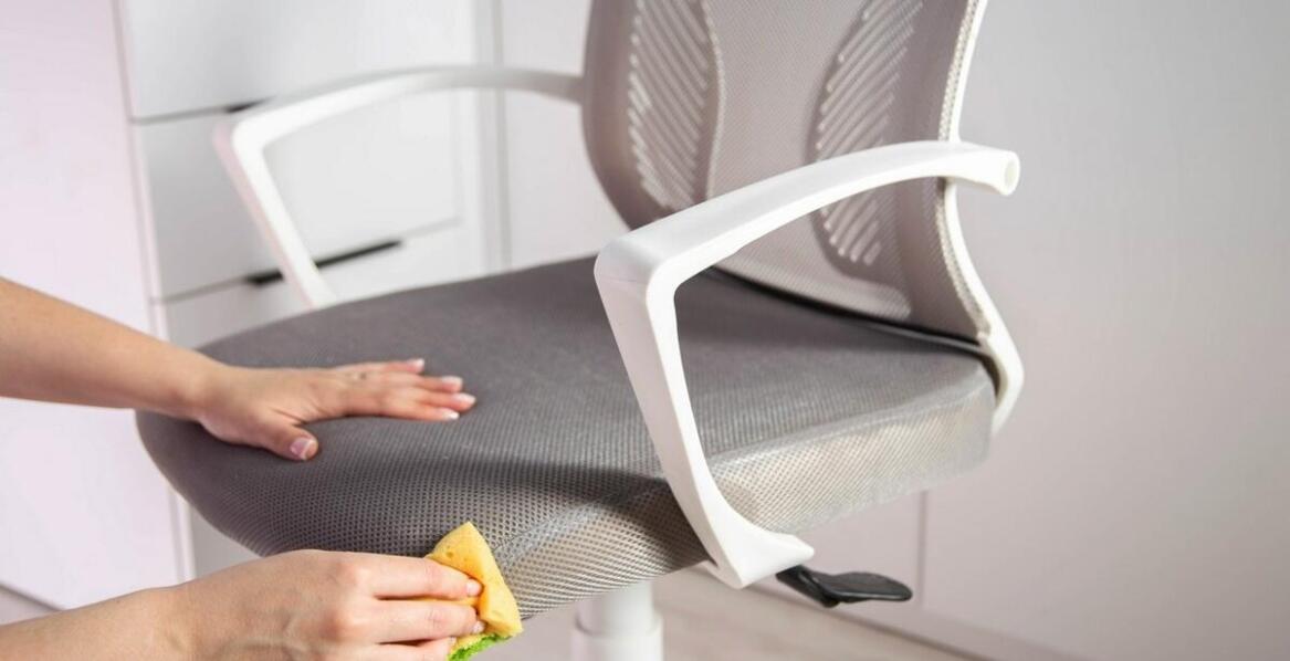 Jakie cechy wyróżniają krzesła biurowe ortopedyczne?