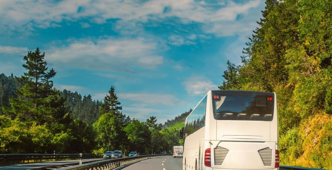 Przewozy na pielgrzymki - co oferujemy uczestnikom duchowych podróży?