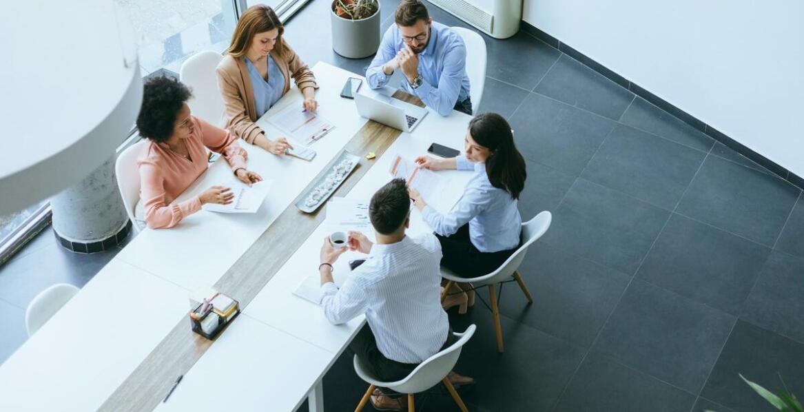 Wpływ profesjonalnej obsługi kadr i płac na efektywność firmy