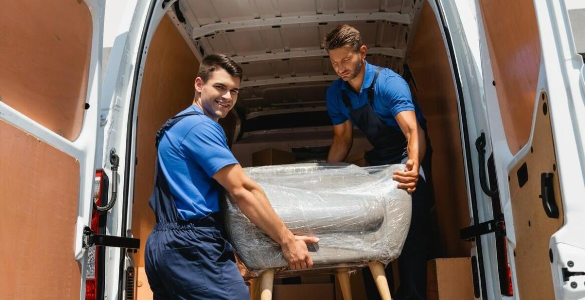 Jak firma dostosowuje przewóz mebli do indywidualnych potrzeb klienta?