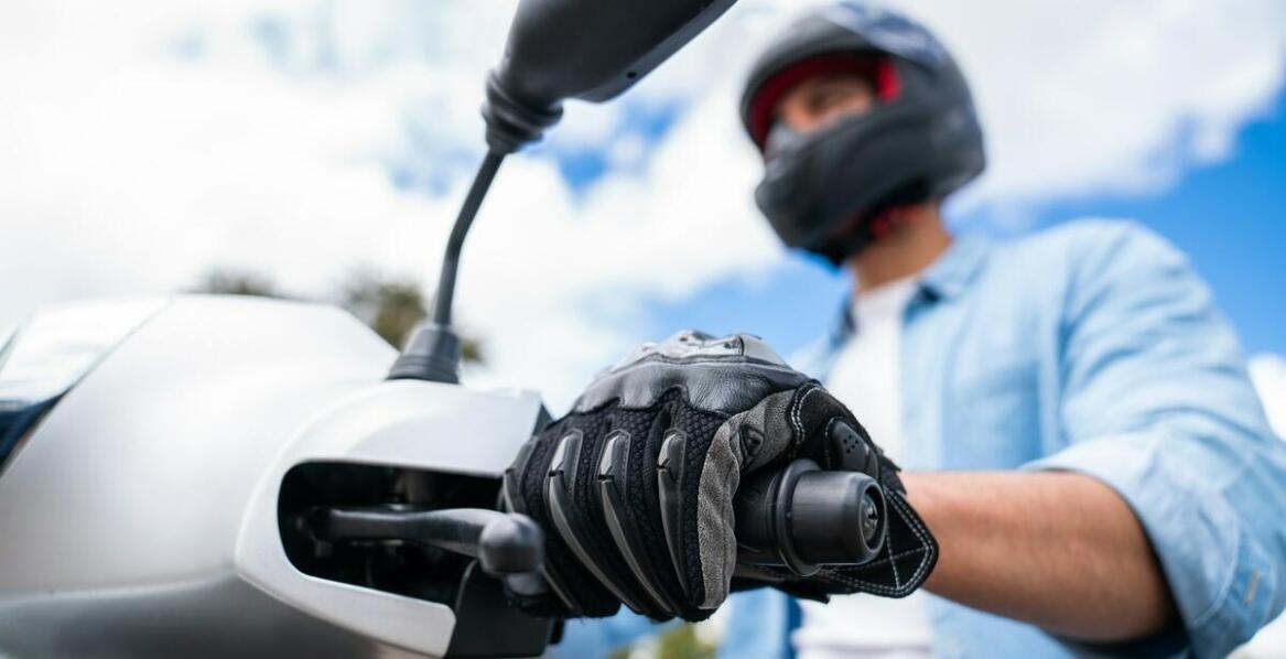 Jakie są różnice w kosztach między kategorią A1, A2, a A?