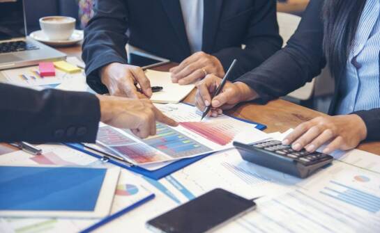 Jak skutecznie negocjować cenę używanej pompy ciepła podczas zakupów online?