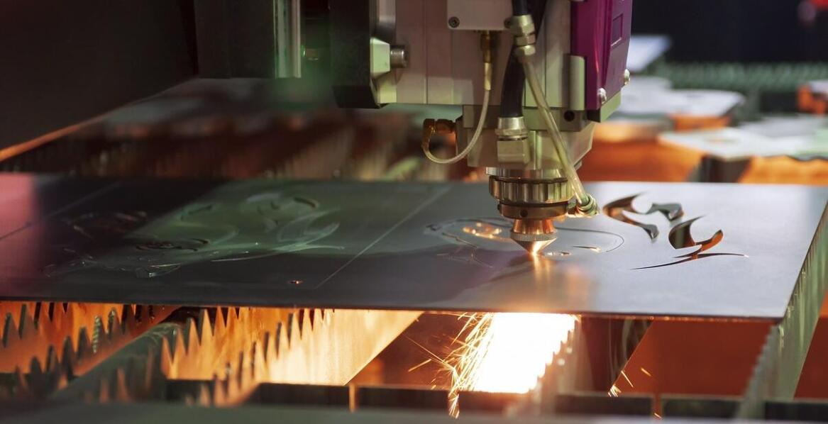 Jak zwiększyć wydajność produkcji dzięki ploterowi laserowemu 60w?