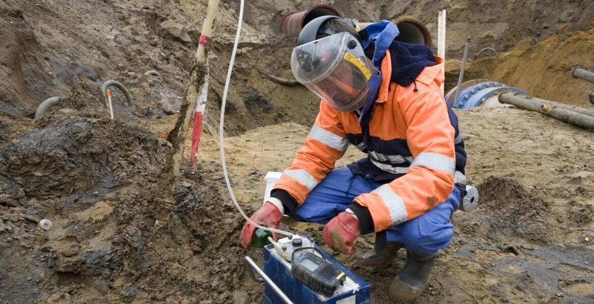 Jakie są obowiązki firmy oferującej nadzór archeologiczny?